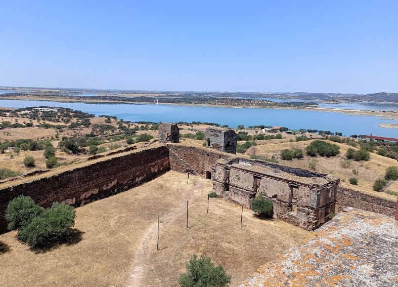 Castelo de Miraflores, Spain